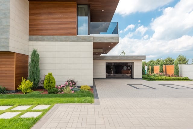 How Important is Landscaping to Your Home’s Value?